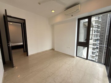 Room in 3 BHK Apartment at Lodha The Park, Worli – for Rent
