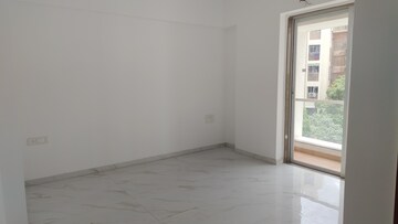 Room in 3 BHK Apartment at Dura Giriraj Sparsh, Naupada – for Sale