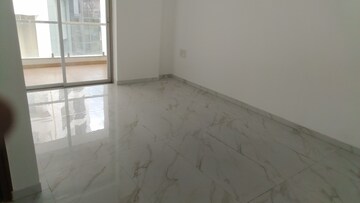 Room in 3 BHK Apartment at Dura Giriraj Sparsh, Naupada – for Sale