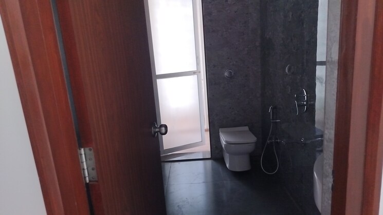 Bathroom, dura-giriraj-sparsh 3 Bedroom 1396 Sq.Ft. Apartment In Naupada Thane 8808494