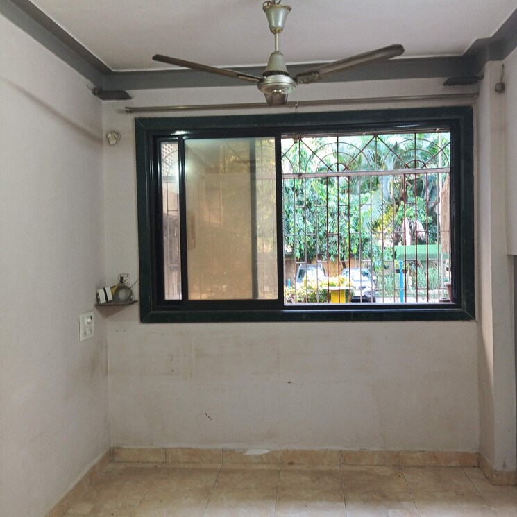 Room, dombivli east 1 Bedroom 506 Sq.Ft. Apartment In Dombivli East Thane 8808321