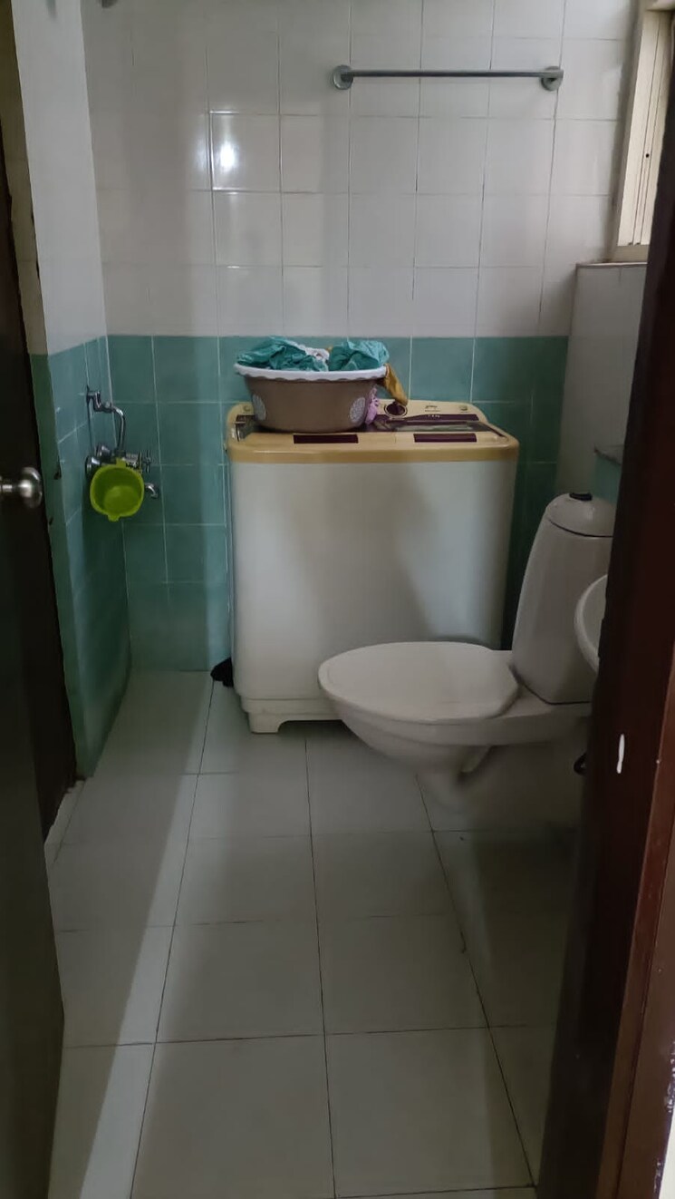 Bathroom, omaxe-heights-sonipat 2 Bedroom 1250 Sq.Ft. Apartment In Sector 8 Sonipat 8808342