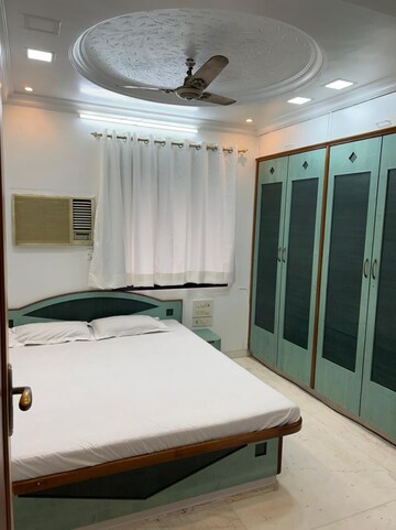 Team Area in 3 BHK Apartment at Bella Apartment, Owale – for Rent