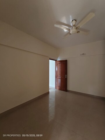 Room in 3 BHK Builder Floor at Hsr Layout – for Rent