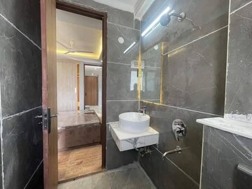 Bathroom in 1 BHK Apartment at Saket – for Rent