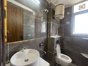 Bathroom in 1 BHK Apartment at Saket – for Rent