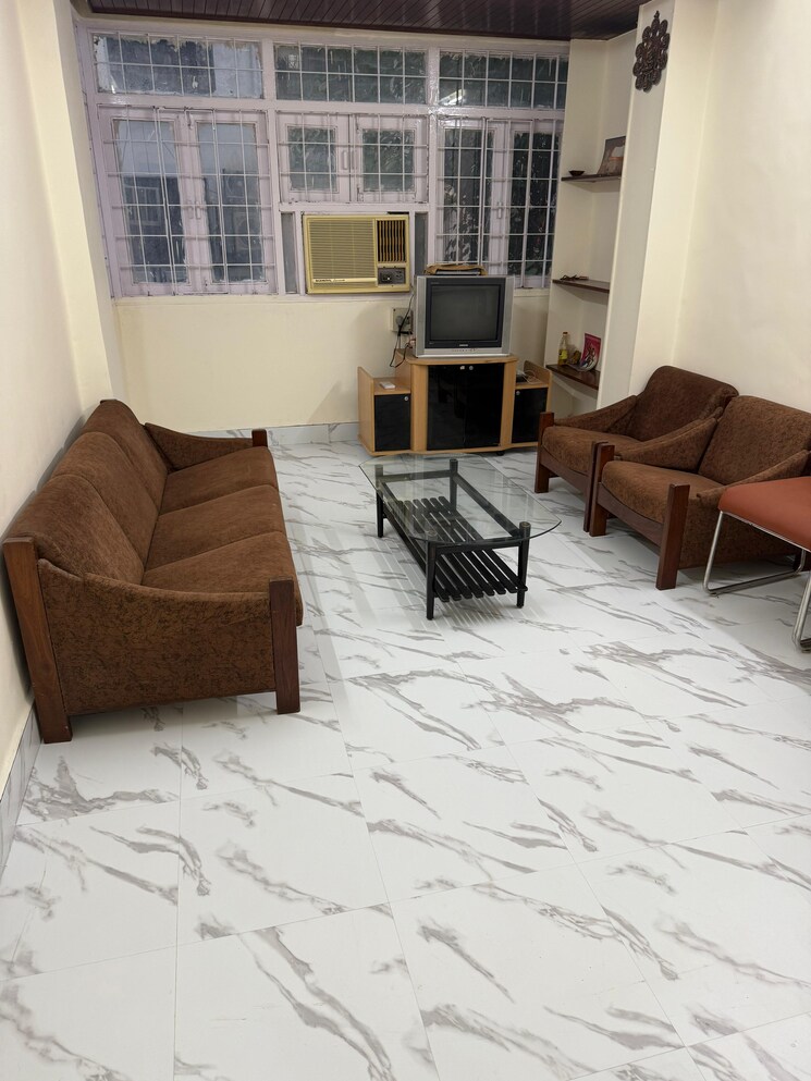 Team Area, mahim west 2 Bedroom 750 Sq.Ft. Apartment In Mahim West Mumbai 8808605