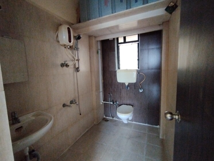 Bathroom, raunak-city-phase-2 2 Bedroom 1100 Sq.Ft. Apartment In Kalyan West Thane 8808743