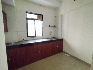Room in 1 BHK Apartment at Raunak City Phase 3, Kalyan West – for Rent
