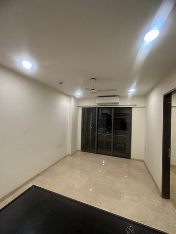 Room in 2 BHK Apartment at Rite Skyluxe, Chembur – for Rent