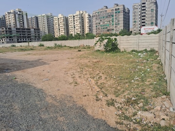 Plot Area in  Land at Vaishnodevi Circle – for Rent