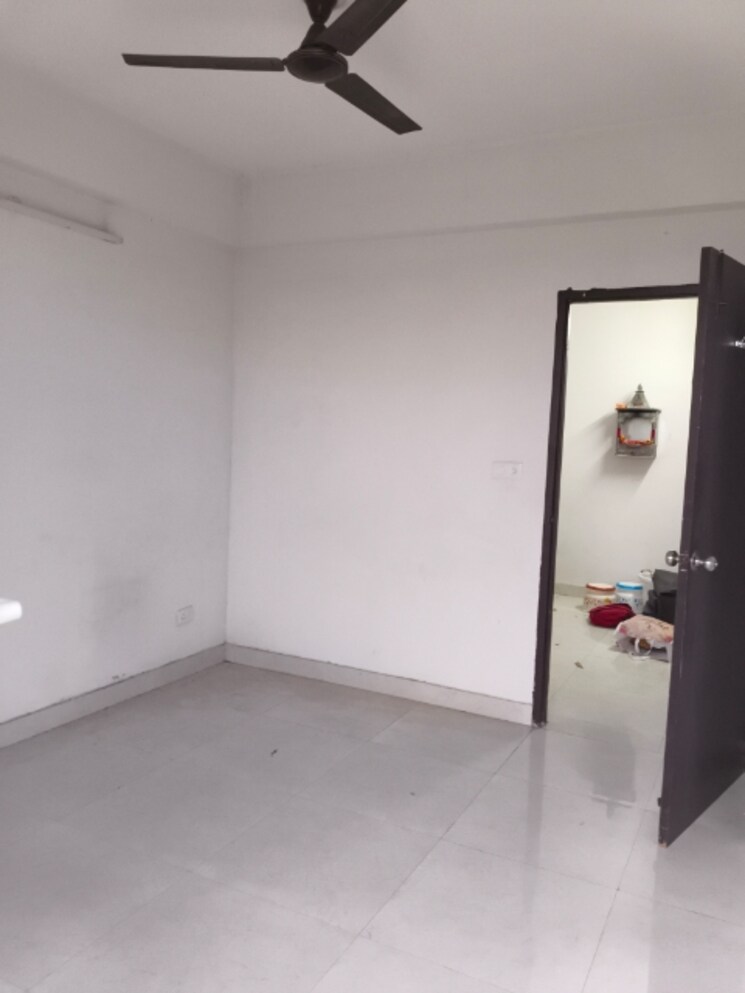 Room, signature-global-andour-height 2 Bedroom 600 Sq.Ft. Apartment In Sector 71 Gurgaon 8808869