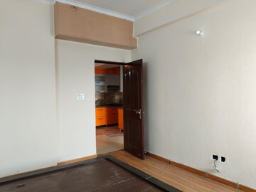 3 BHK Apartment For Rent in Saya Gold Avenue, Vaibhav Khand