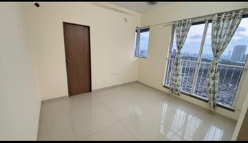 Room in 1 BHK Apartment at Godrej Nest Kandivali, Kandivali East – for Rent