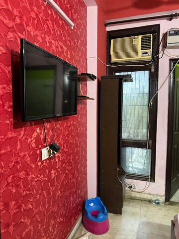 Furnished Amenities in 2 BHK Builder Floor at Sai Enclave Niti Khand, Niti Khand – for Rent