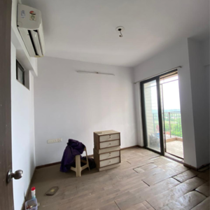 Room in 1 BHK Apartment at Lodha Palava City Lakeshore Greens, Hedutane – for Sale