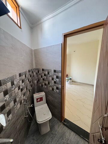 Master Bedroom in 1 BHK Builder Floor at Sahastradhara Road – for Sale