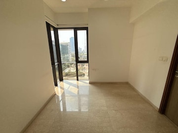 Room in 3 BHK Apartment at Lodha The Park, Worli – for Rent