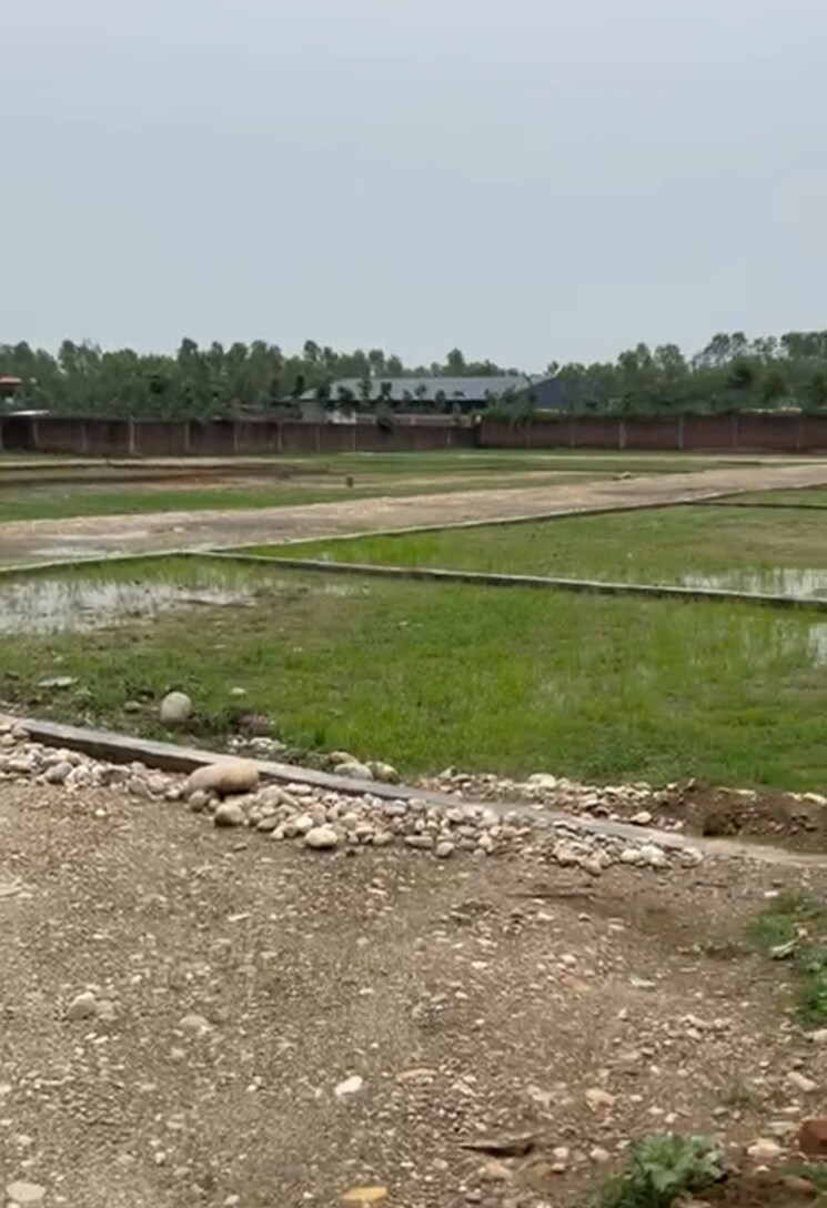 undefined, shimla bypass road  200 Sq.Yd. Plot In Shimla Bypass Road Dehradun 8809015