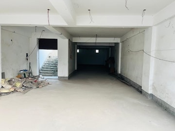  Showroom For Rent in Boring Road