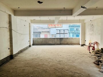 Parking in  Showroom at Boring Road – for Rent