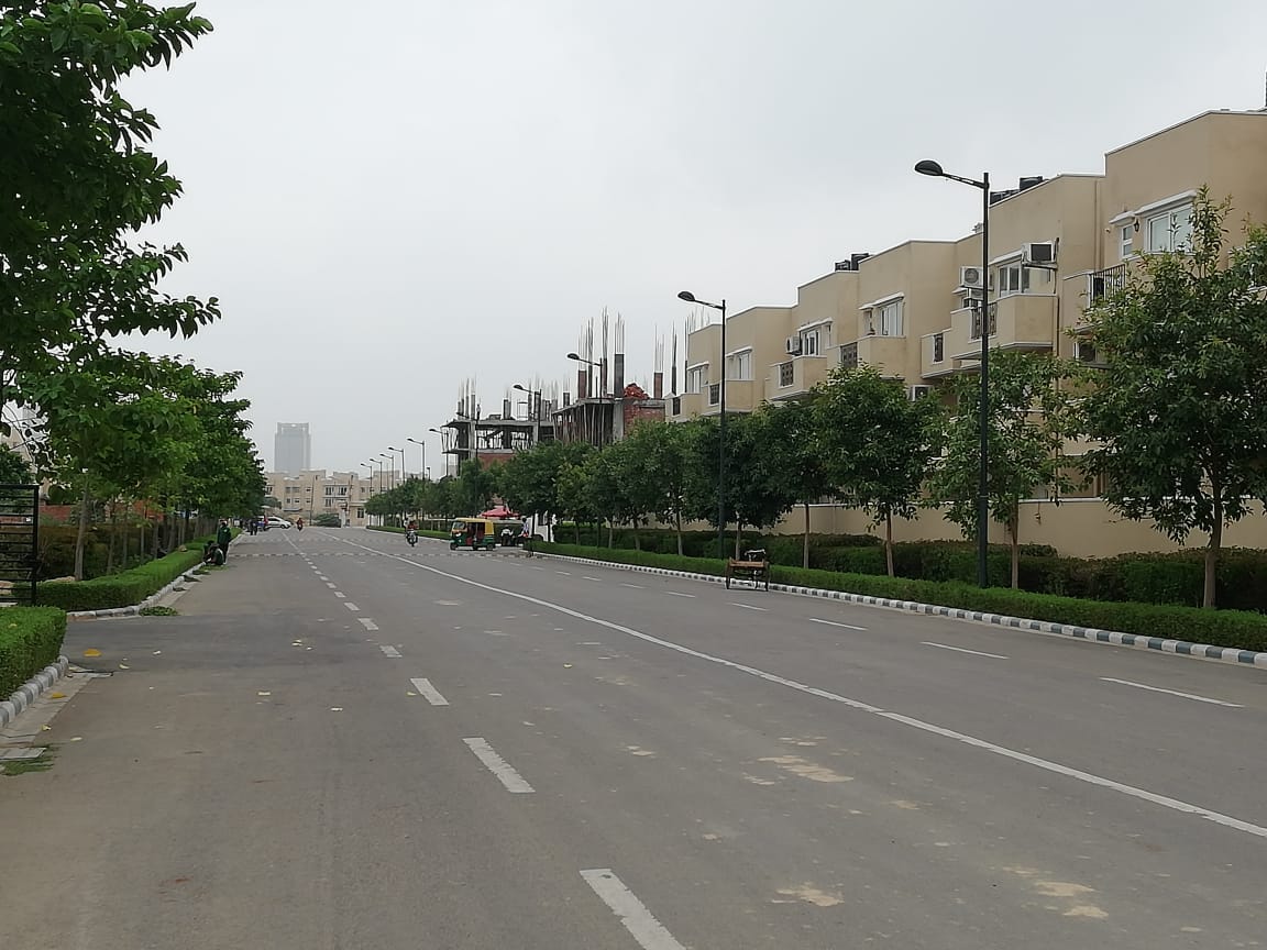 3 BHK + Extra Room Builder Floor For Rent in Emaar MGF Emerald Hills