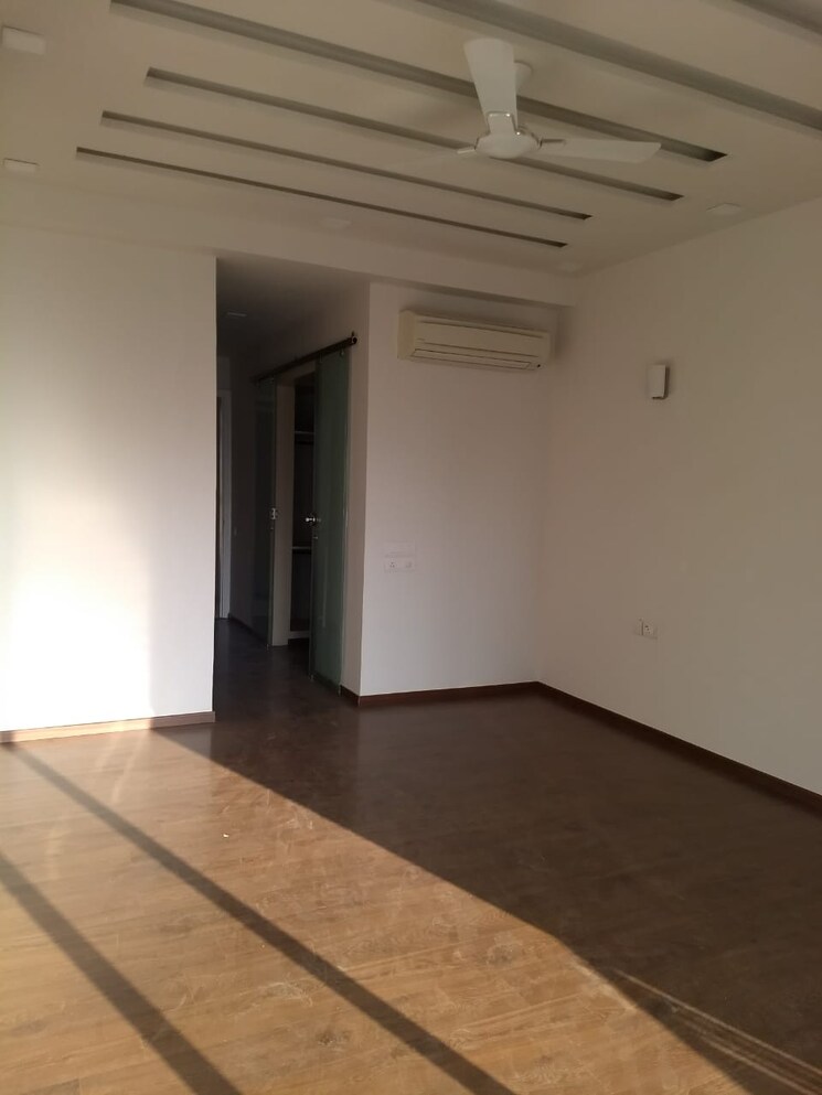 Room, emaar-emerald-floors 4 Bedroom 1800 Sq.Ft. Builder Floor In Sector 65 Gurgaon 8809156