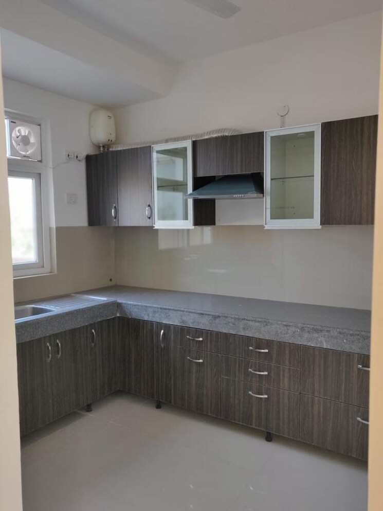 Kitchen, emaar-emerald-floors 4 Bedroom 1800 Sq.Ft. Builder Floor In Sector 65 Gurgaon 8809156