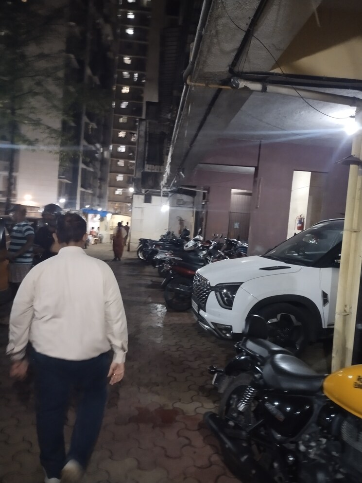  Parking, abhudaya-chs-kurla-east 2 Bedroom 600 Sq.Ft. Apartment In Kurla East Mumbai 8809172