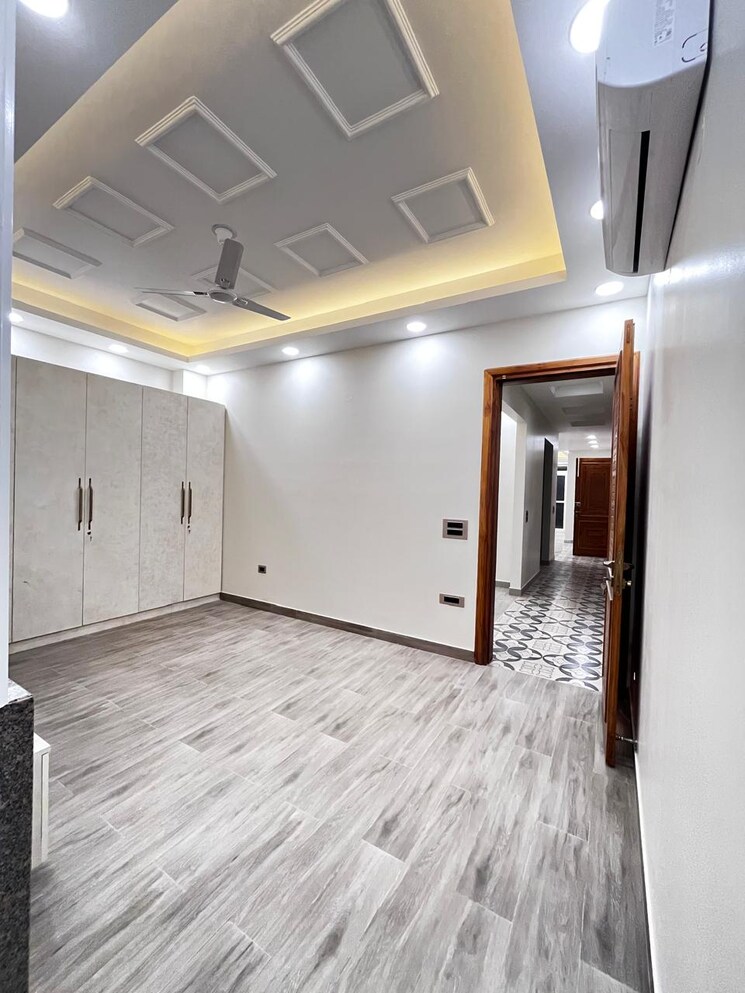 Bedroom, saket 4 Bedroom 260 Sq.Yd. Builder Floor In Saket Delhi 8809174