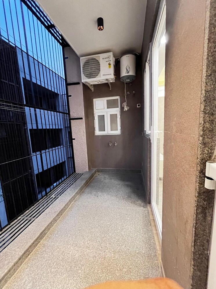 undefined, saket 4 Bedroom 260 Sq.Yd. Builder Floor In Saket Delhi 8809174