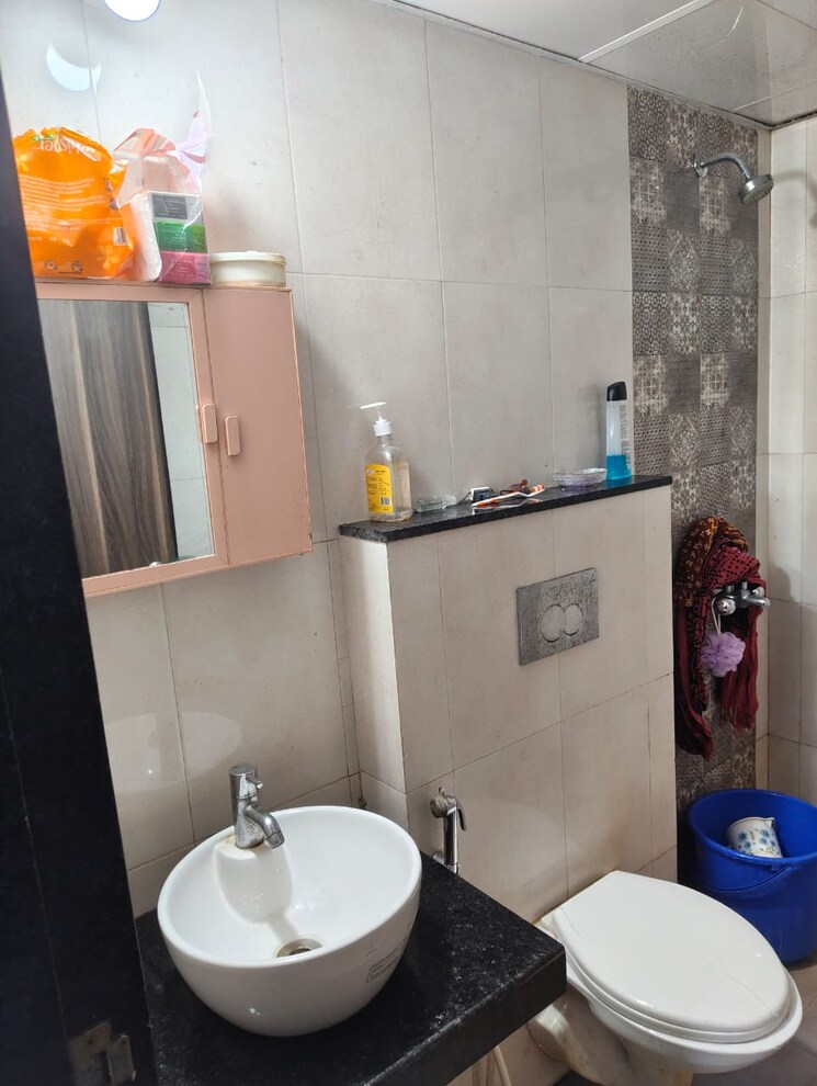 Bathroom, jp-north-elara 2 Bedroom 550 Sq.Ft. Apartment In Mira Road Thane 8809184