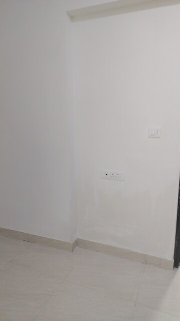 Room in 2 BHK Apartment at Lodha Quality Home Tower 2, Majiwada – for Rent