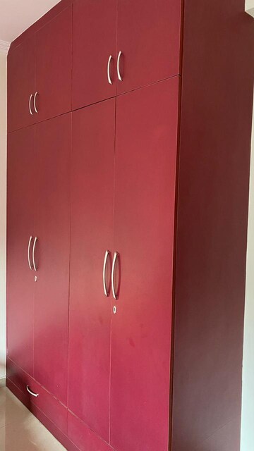 Furnished Amenities in 4 BHK Builder Floor at Emaar MGF Emerald Hills, Sector 65 – for Sale