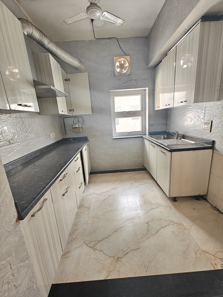 Kitchen, anant-raj-hauz-khas-apartment 3 Bedroom 200 Sq.Yd. Apartment In Hauz Khas Delhi 8809215