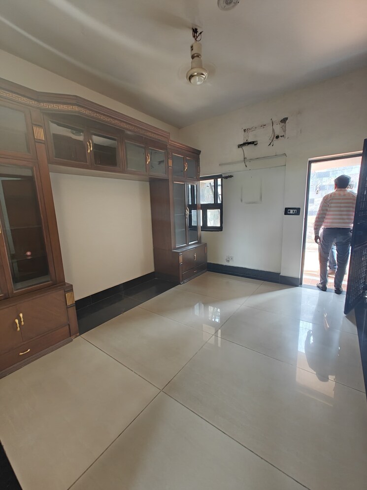 Living Room, anant-raj-hauz-khas-apartment 3 Bedroom 200 Sq.Yd. Apartment In Hauz Khas Delhi 8809215