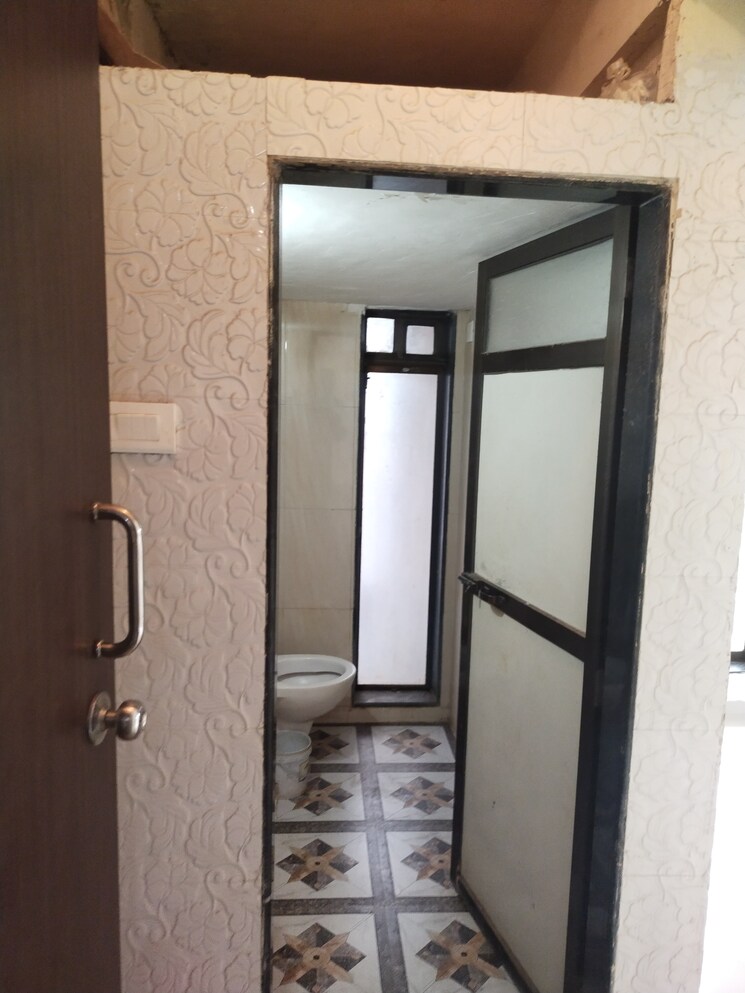 Room, parsn-nehru-nagar-shiv-vaibhav-chs 1 Bedroom 460 Sq.Ft. Apartment In Kurla Mumbai 8809239