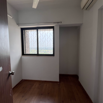 Room in 1.5 BHK Apartment at Lodha Lakeshore Greens, Hedutane – for Sale
