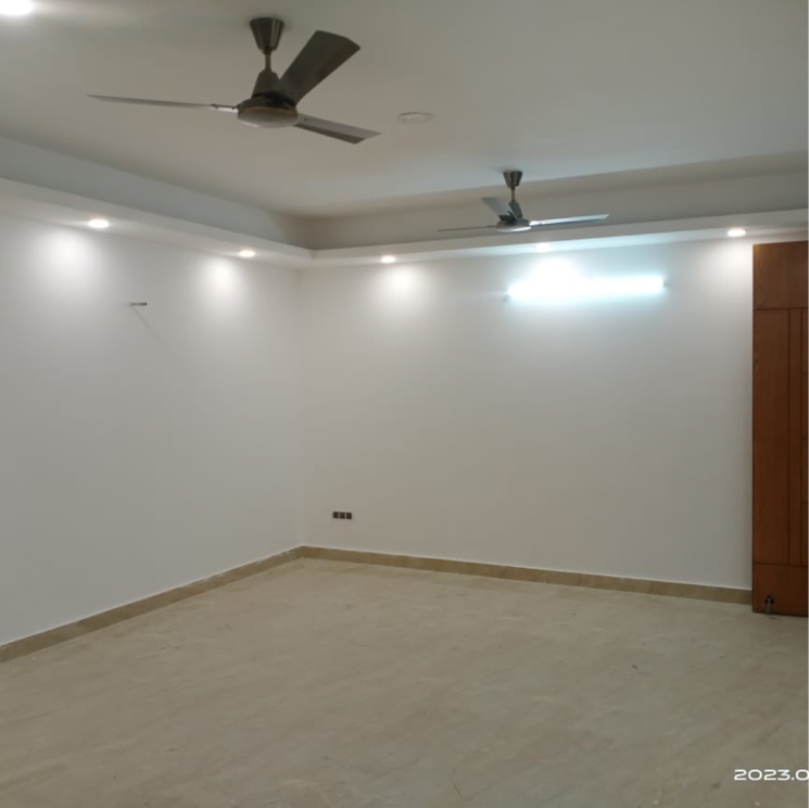 Room, vasant kunj 3 Bedroom 1500 Sq.Ft. Builder Floor In Vasant Kunj Delhi 8809252