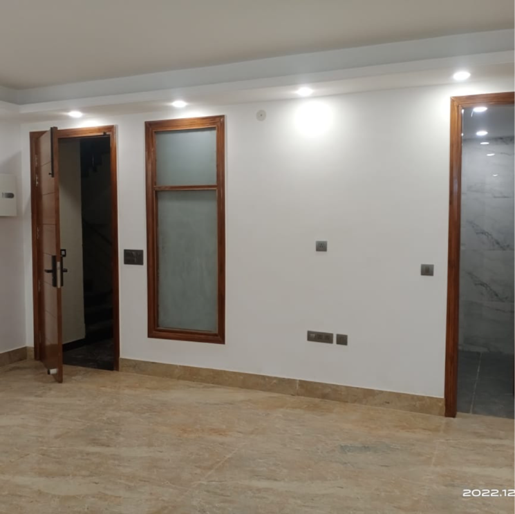 Room, vasant kunj 3 Bedroom 1500 Sq.Ft. Builder Floor In Vasant Kunj Delhi 8809252