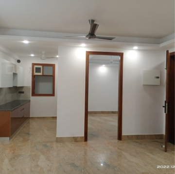 Room in 3 BHK Builder Floor at Vasant Kunj – for Rent