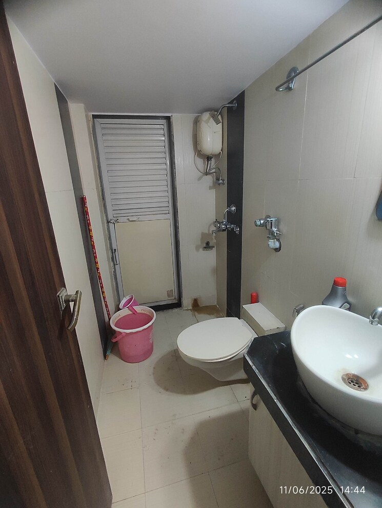 Bathroom, rustomjee-avenue-m 2 Bedroom 604 Sq.Ft. Apartment In Virar West Palghar 8809265