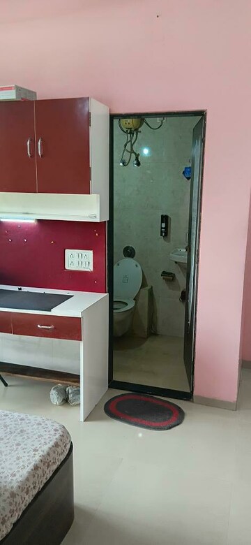 Room in 2 BHK Apartment at Maxim Central, Kharghar – for Rent
