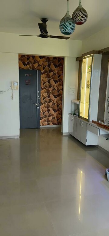 Room in 2 BHK Apartment at Maxim Central, Kharghar – for Rent