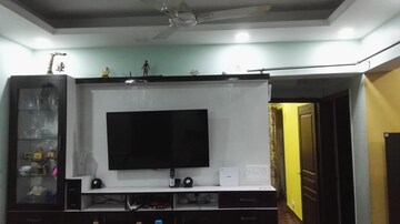 Furnished Amenities in 2.5 BHK Apartment at Sethi Max Royale, Sector 76 – for Rent