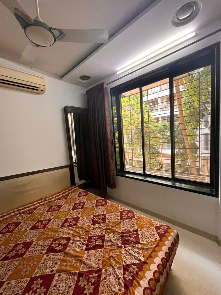 Bedroom, juhu 2 Bedroom 900 Sq.Ft. Apartment In Juhu Mumbai 8809283