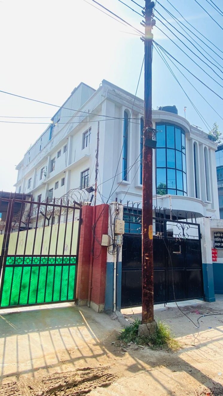 Exterior View, sector 58 Commercial Office Space 18000 Sq.Ft. In Sector 58 Noida 8809311