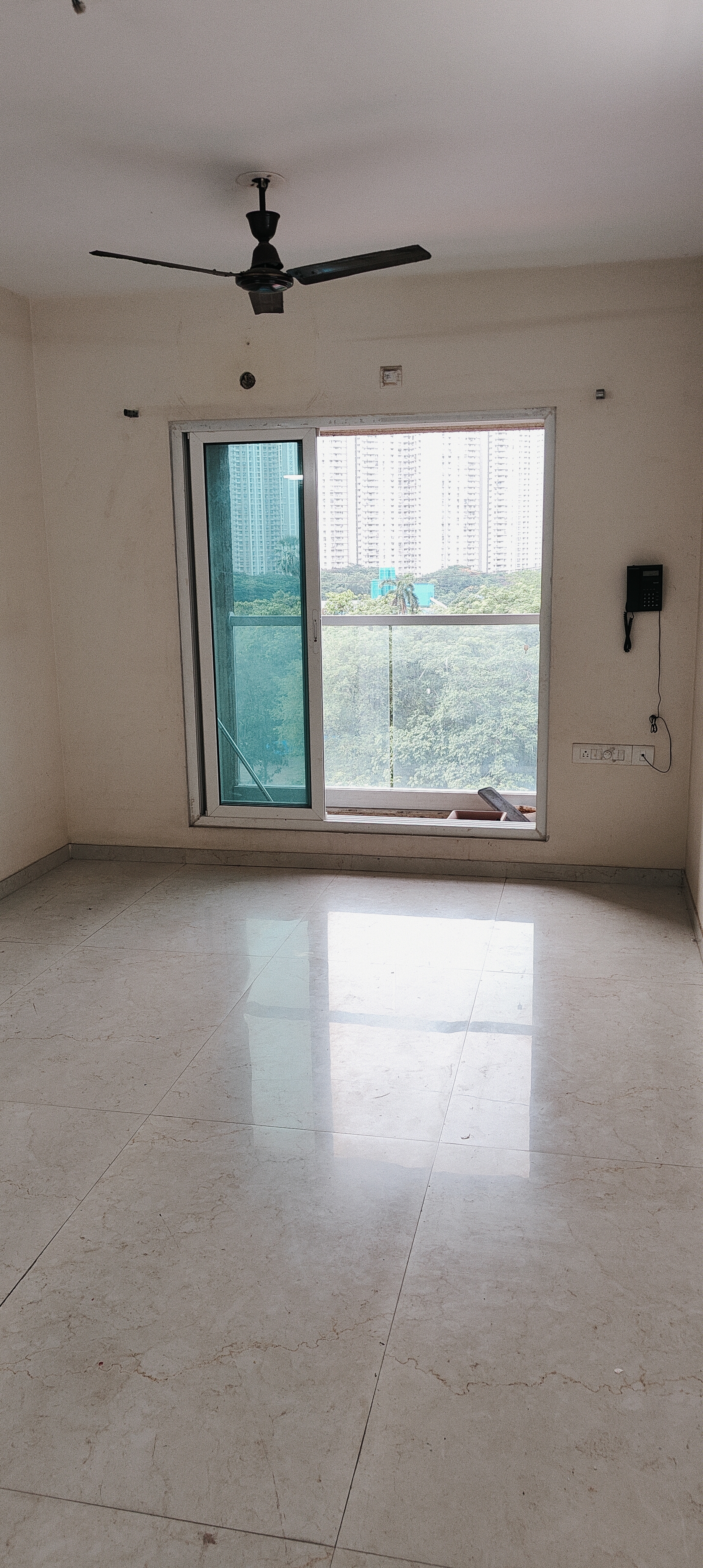 2 BHK Apartment For Rent in Dosti West County