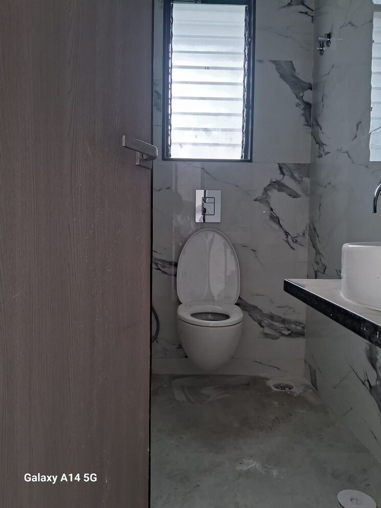 Bathroom, h-rishabraj-mangalesh 2 Bedroom 566 Sq.Ft. Apartment In Borivali West Mumbai 8809318