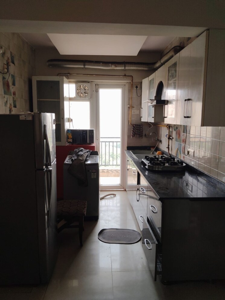 Kitchen, sethi-max-royale 3 Bedroom 1650 Sq.Ft. Apartment In Sector 76 Noida 8809323